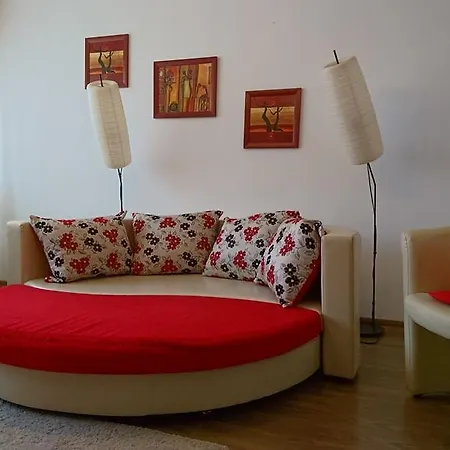 Cosy Red